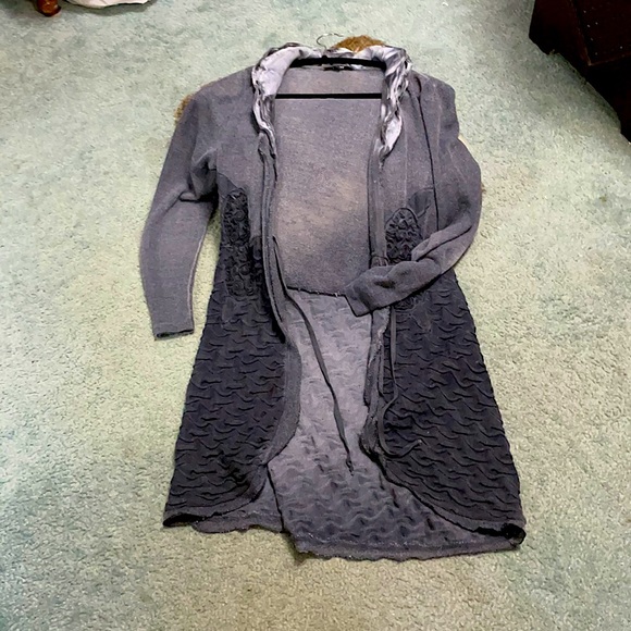 Assorted Fall fashion. Sizes small/size 8 - Picture 4 of 5